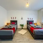 Livemore24 - Space In 24-7 Check-in Apartment *