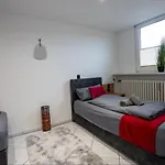 Livemore24 - Space In 24-7 Check-in Apartment Gladbeck