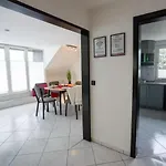 Livemore24 - Space In 24-7 Check-in Διαμέρισμα