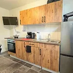 Livemore24 - Space In 24-7 Check-in Apartment Gladbeck