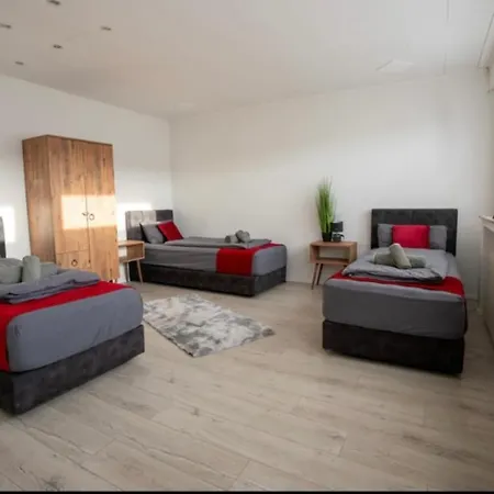 Livemore24 - Space In 24-7 Check-in * Gladbeck
